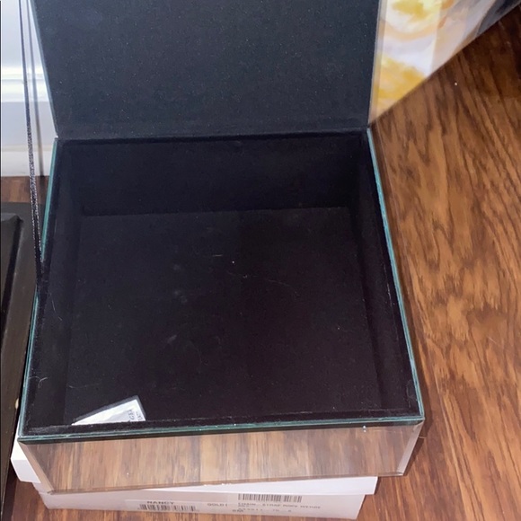 “M” mirrored box 8x8x3 - Picture 5 of 6